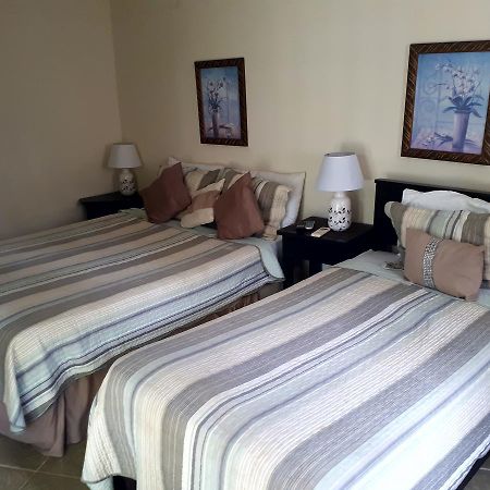 Hibiscus House Bed And Breakfast Contadora Island Ngoại thất bức ảnh